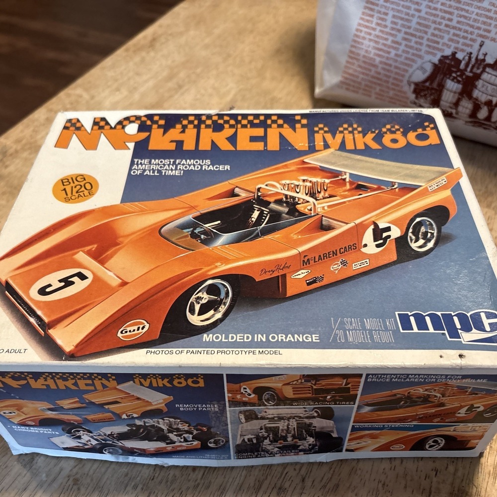 MPC 1-0571 1/20 Scale McLaren Mk8d Vintage Plastic Model Kit 1998